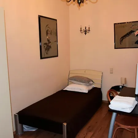 Mini-hôtel Gusto 2*