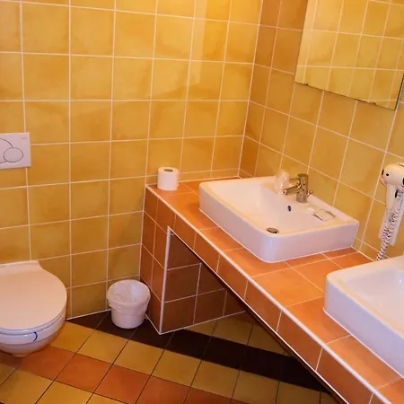 Gusto 2* אש-סור-אלזט